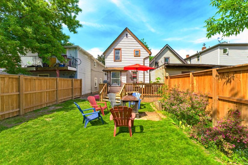 Property listing for 124 Campbell Ave., Hamilton, ON